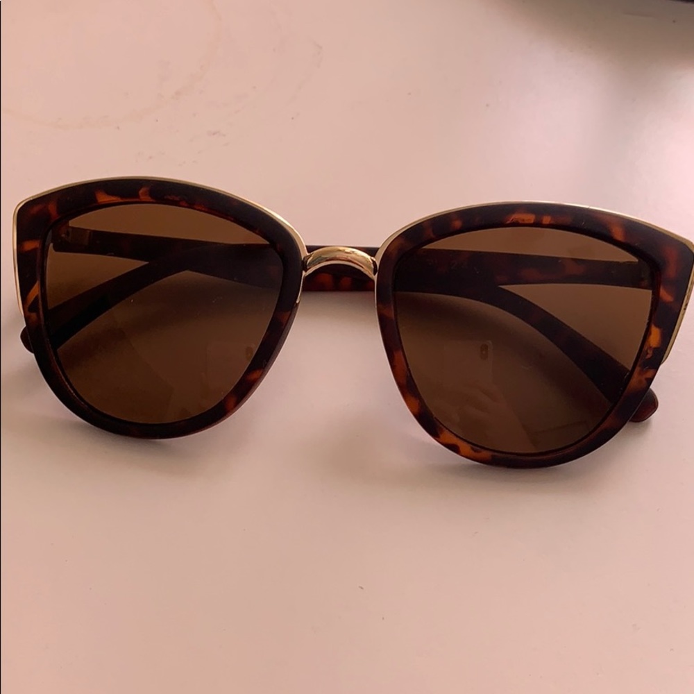 Quay My Girl Tortoise Sunglasses